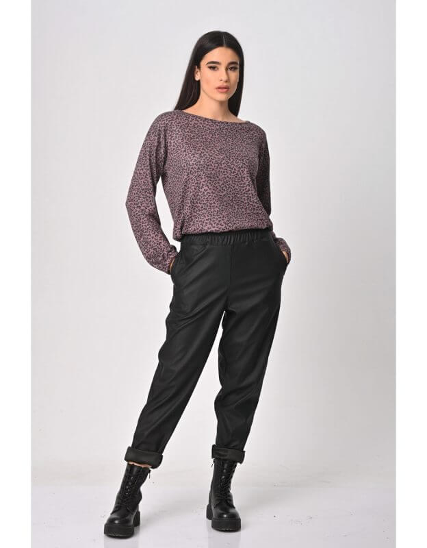 simple trousers